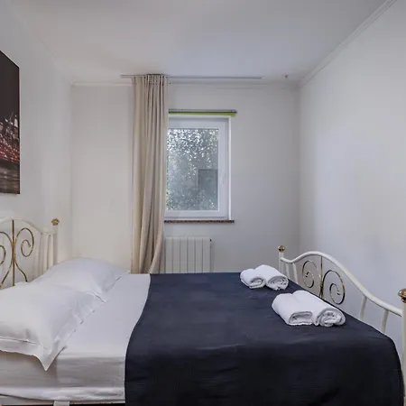 Kristina - Happy Apartment *