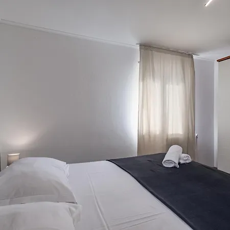 Kristina - Happy Apartment