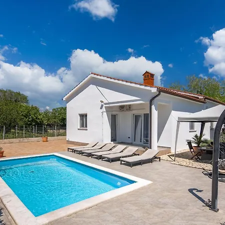 شقة Pool House Kristina - Happy *